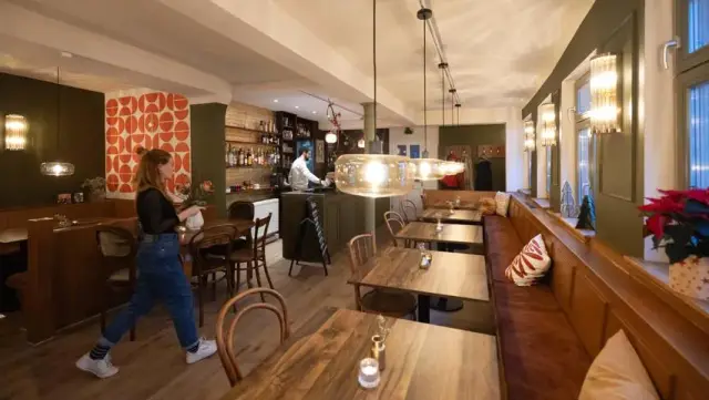 Restaurant mit Bar